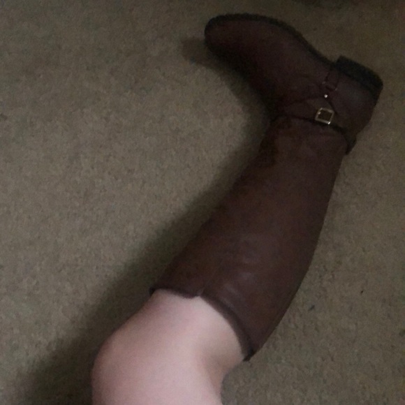 Brown boots - Picture 2 of 2